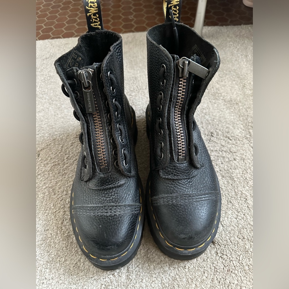 Like new Dr. Marten Sinclair Milled Nappa Platform Boots